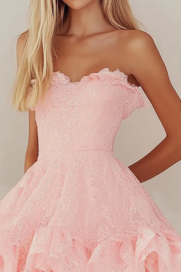 Robe courte de graduation en dentelle rose chérie avec volants